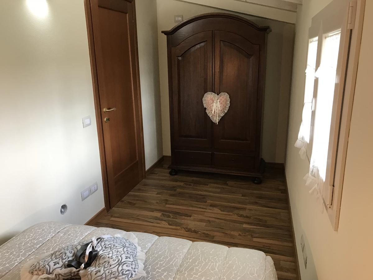 La Camelia Villa Massa e Cozzile Bagian luar foto